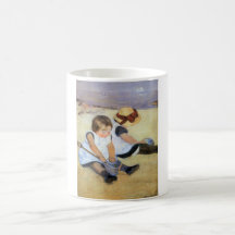 Junge Kinder, die am Strand spielen (Mary Cassatt)