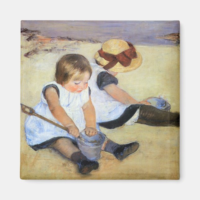 Junge Kinder, die am Strand spielen (Mary Cassatt) Magnet (Vorne)