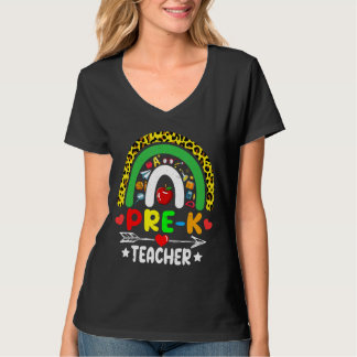 Junge Leoparden-Regenbogenschüler kehren zurück T-Shirt