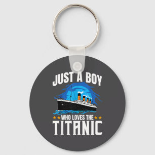 Junge liebt Titanic Schlüsselanhänger