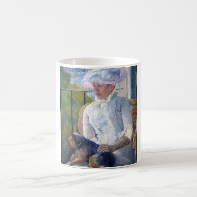Junge Mädchen und ihr Hund, Mary Cassatt Kaffeetasse (Mittel)