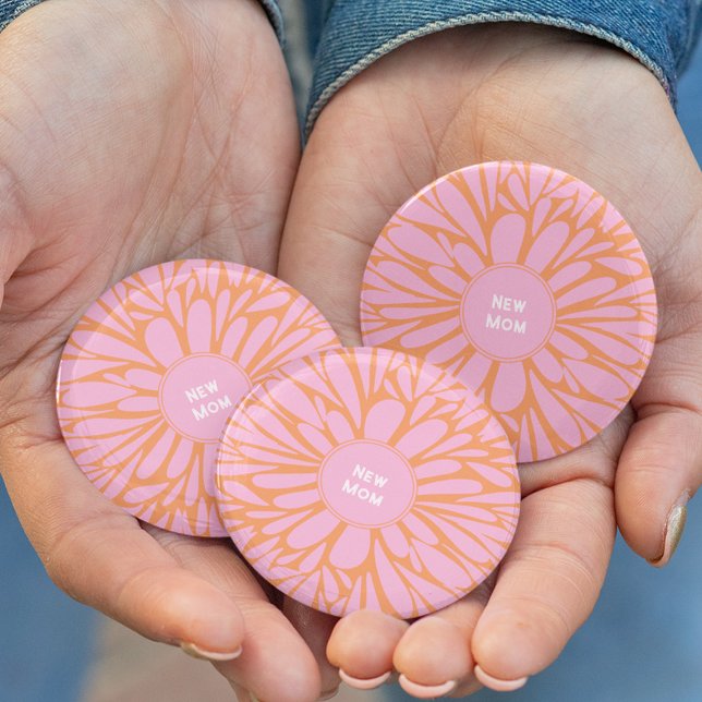 Junge Mutter Blütenplatte pastellrosa Button (Von Creator hochgeladen)