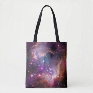 Junge Sterne in der kleinen Zauberwolke.