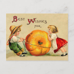 Junge und Mädchen mit großem Thanksgiving-Kürbis Postkarte