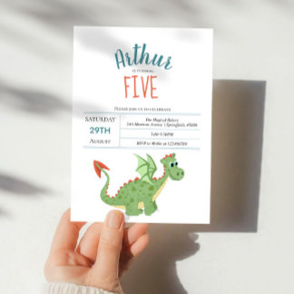 Jungen Niedlicher Grüner Drachen Kleinkind Geburts Einladung