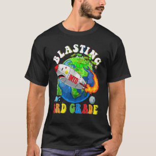 Jungen stürzen in den 3. Klasse 1 Schultee T-Shirt