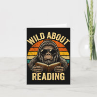 Jungen Tier lustig wild über das Lesen von Bigfoot