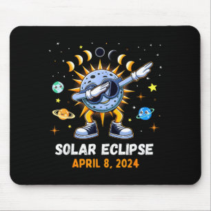 Jungen Totale Sonnenfinsternis Dabbing Kleinkind Mousepad
