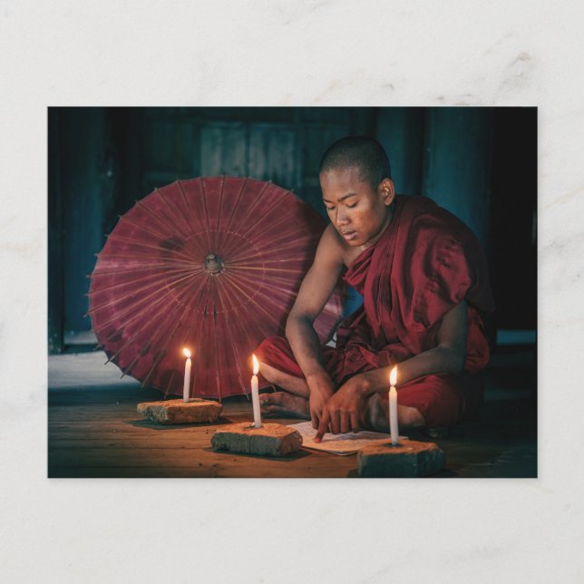 Junger Mönch in den Tempeln von Bagan Postkarte (Vorderseite)