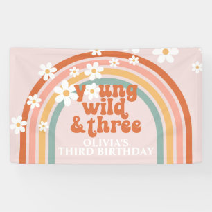 Junger wilder Drei Groovy Regenbogen Daisy Geburts Banner