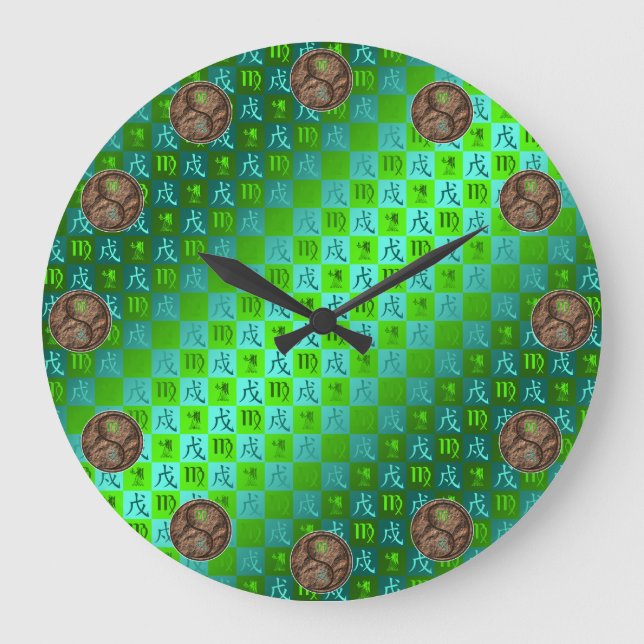 Jungfrau & Erdhund Große Wanduhr (Vorderseite)