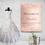Junggeselinnen-Abschied Rose Golden Rose Glitzer E Poster<br><div class="desc">Ein Begrüßungspposter für einen glamourösen Junggeselinnen-Abschied. Eine Rose vergoldete Imitat metallisch aussehend Hintergrund mit Imitaten Glitzer Staub. Personalisieren und einen Namen hinzufügen.</div>