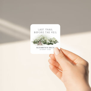 Junggesellinnen-Abschiedswocheende hinter dem Schl Quadratischer Aufkleber