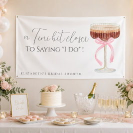 Junggesellinnenabschied-Banner 'Tini Bit Closer' Banner