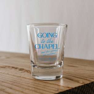 Junggesellinnenabschied in der Kapelle Schnapsglas