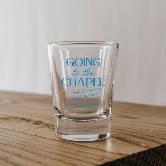 Junggesellinnenabschied in der Kapelle Schnapsglas (Von Creator hochgeladen)