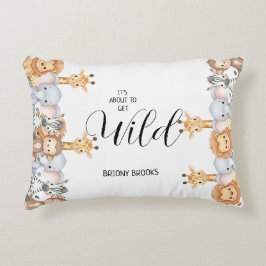 Jungle Safari "It's About To Get Wild" Baby Shower Dekokissen