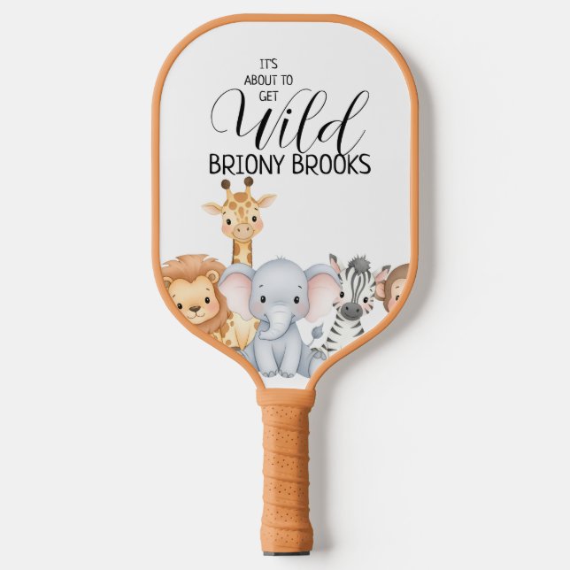 Jungle Safari "It's About To Get Wild" Baby Shower Pickleball Schläger (Vorderseite)