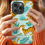 Jungle Tiger Trendy Personalisiert<br><div class="desc">Jungle Tiger Trendy Personalisiertes Telefongehäuse. Niedliche coole und personalisierte Handy Gehäuse Design. Personalisieren Sie dieses benutzerdefinierte Design mit Ihrem eigenen Namen oder Text.</div>