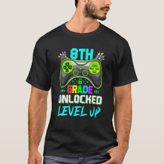 Jungs mit 8. Stufe konnten bis zum Videospiel auf  T-Shirt