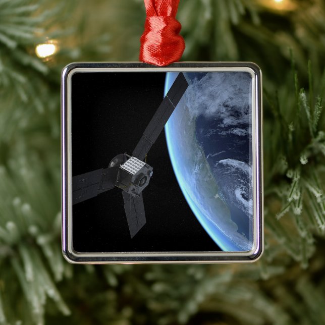 Juno Raumfahrzeug während der Erde Flyby Ornament Aus Metall (Baum)