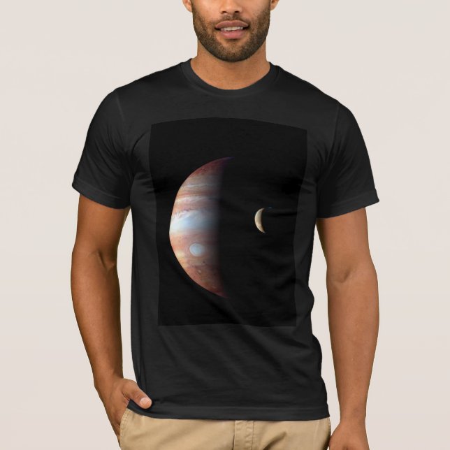 Jupiter Gas Giant Planet & Io Galilean Moon T-Shirt (Vorderseite)