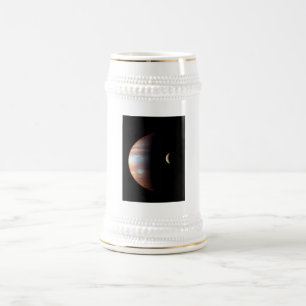 Jupiter Gasriese Planet & Io Galileischer Mond Bierglas