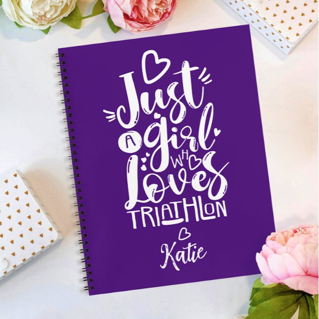 Just A Girl Triathlon Liebe Spaß Lila White Script Notizbuch (Von Creator hochgeladen)