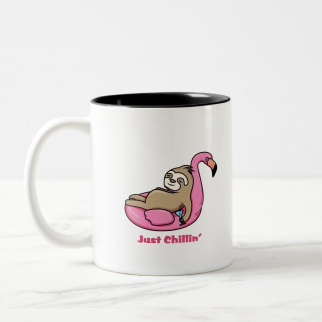 JUST CHILLIN' - Lazy Sloth & Pink Flamingo Zweifarbige Tasse (Links)