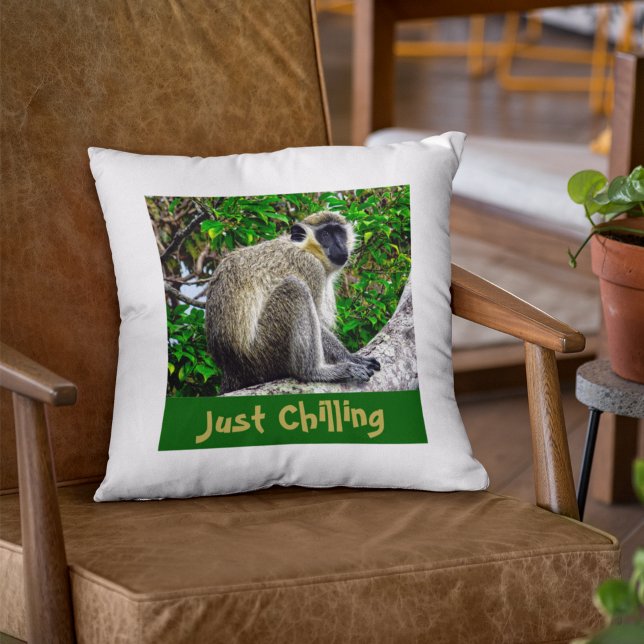 "Just Chilling" grüner Affen Druckkopfkissen Kissen (Von Creator hochgeladen)