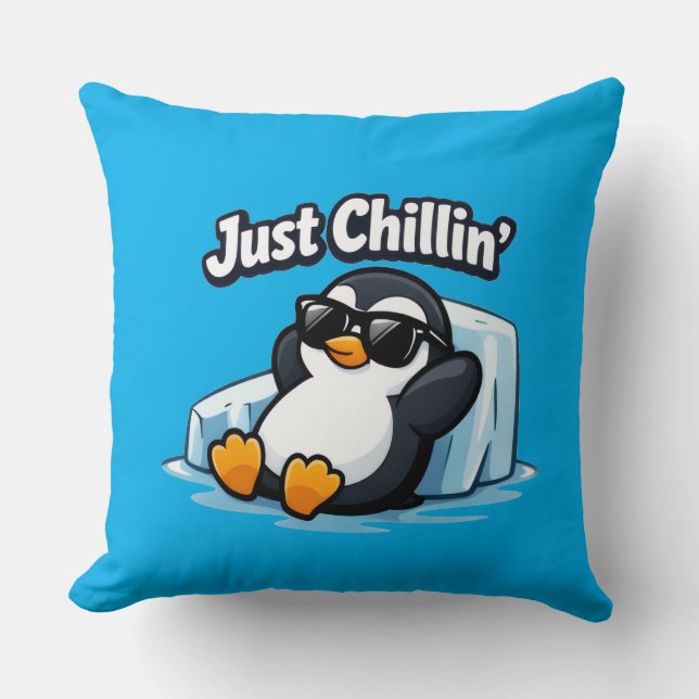 JUST CHILLING PINGUIN Throw Pillow Kissen (Vorderseite)