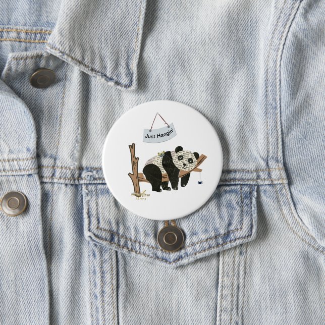 Just Hangin' Button von Adiela Akoo (Beispiel)