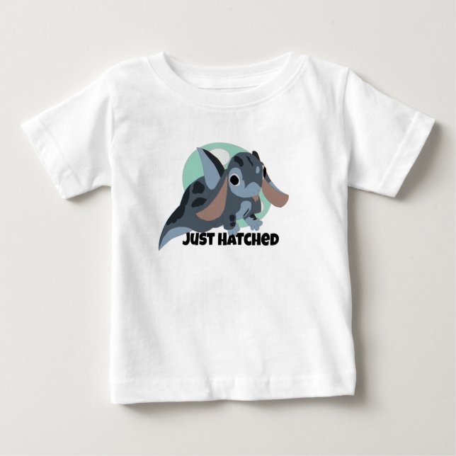 Just Hatched Baby Dragon T - Shirt (Vorderseite)