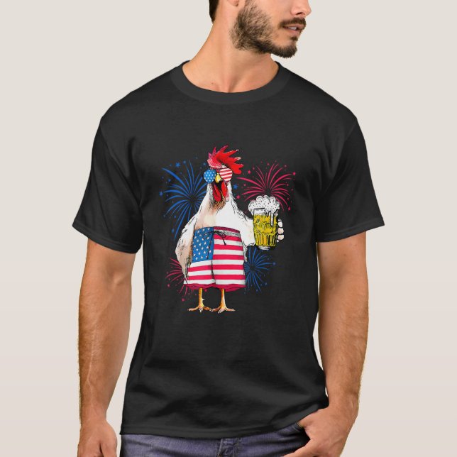 Just Here To Bang USA Flag Chicken Beer 4th Of Jul T-Shirt (Vorderseite)