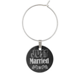 Just Married Chalkboard Style Glasmarker