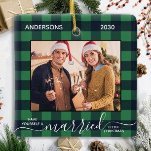 Just Married Christmas Green Kariert Newlyary Foto Keramikornament