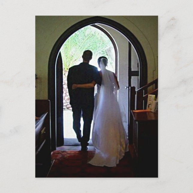 Just Married Couple Church Hochzeitsankündigung Postkarte (Vorderseite)