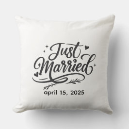 Just Married Decorative Throw Pillow with Wedding  Kissen