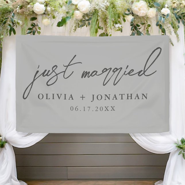 Just Married Elegant Calligraphy Script Wedding Banner (Von Creator hochgeladen)