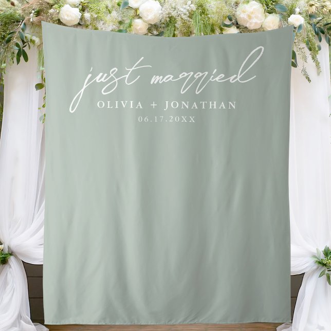 Just Married Elegant Calligraphy Wedding Backdrop Wandteppich (Von Creator hochgeladen)