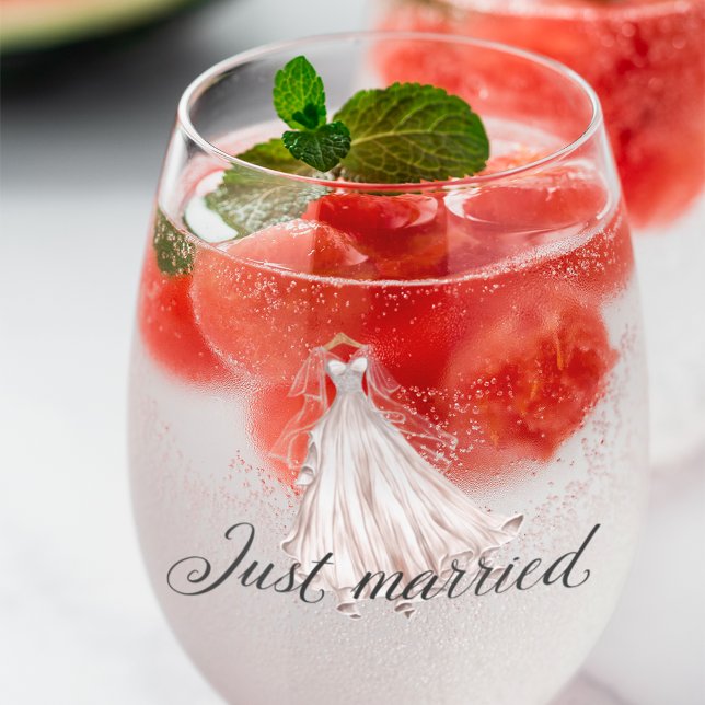 Just Married Elegant Watercolor Hochzeitskleid Weinglas Ohne Stiel (Von Creator hochgeladen)