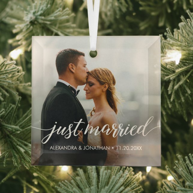 Just Married First Christmas Custom Foto Names Ornament Aus Glas (Insitu)