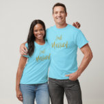 Just Married Gold Foil Typografy Shirt<br><div class="desc">Nur verheiratet Gold Foil Typografy Shirt für einen Neuvermählten auf seinen Flitterwochen.</div>