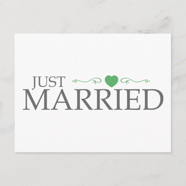 Just Married (Green Heart Scroll) Ankündigungspostkarte (Vorderseite)