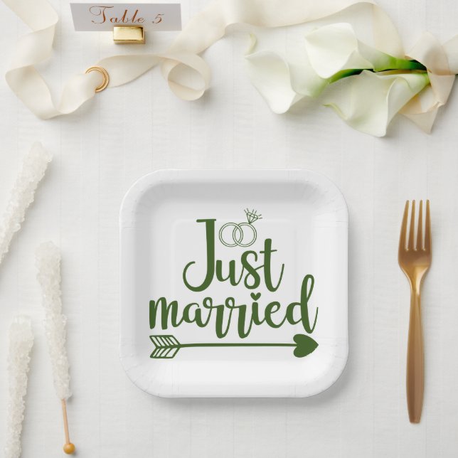 Just Married Hunter Green Pappteller (Hochzeit)