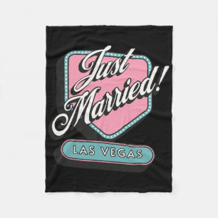 Just Married Las Vegas Wedding Bride Groom Fleecedecke
