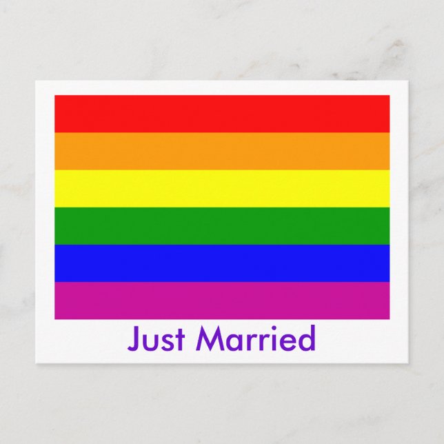 Just Married Rainbow Pride Ankündigungspostkarte (Vorderseite)