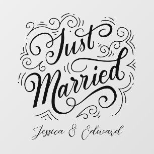 Just Married Script Stylish Modern Window Cling Fensteraufkleber