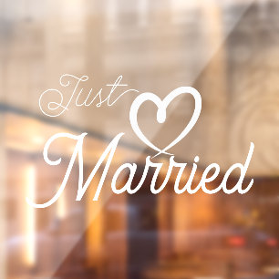 Just Married White Heart Fensteraufkleber