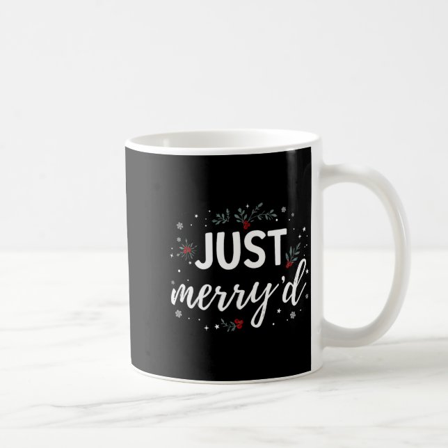 Just Merry'd Matching Christmas Wedding Party Marr Kaffeetasse (Rechts)